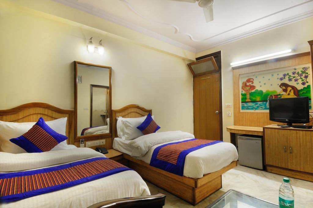 Hotel De Holiday International @ New Delhi Station Exterior photo