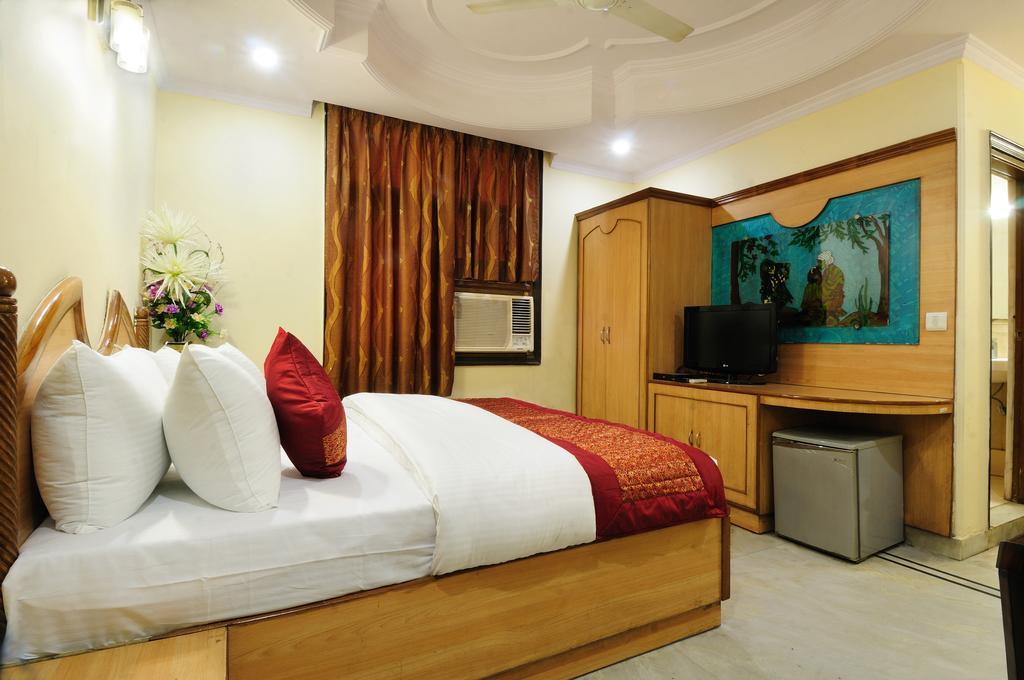 Hotel De Holiday International @ New Delhi Station Exterior photo