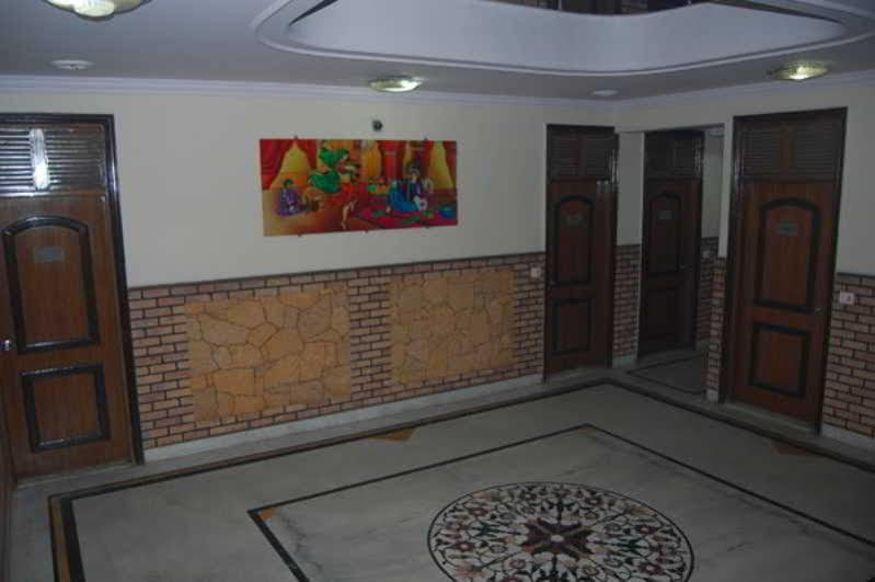 Hotel De Holiday International @ New Delhi Station Exterior photo