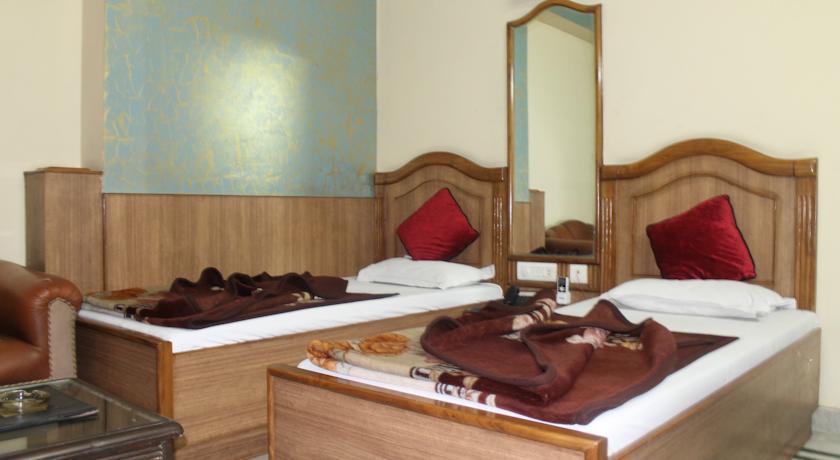 Hotel De Holiday International @ New Delhi Station Exterior photo
