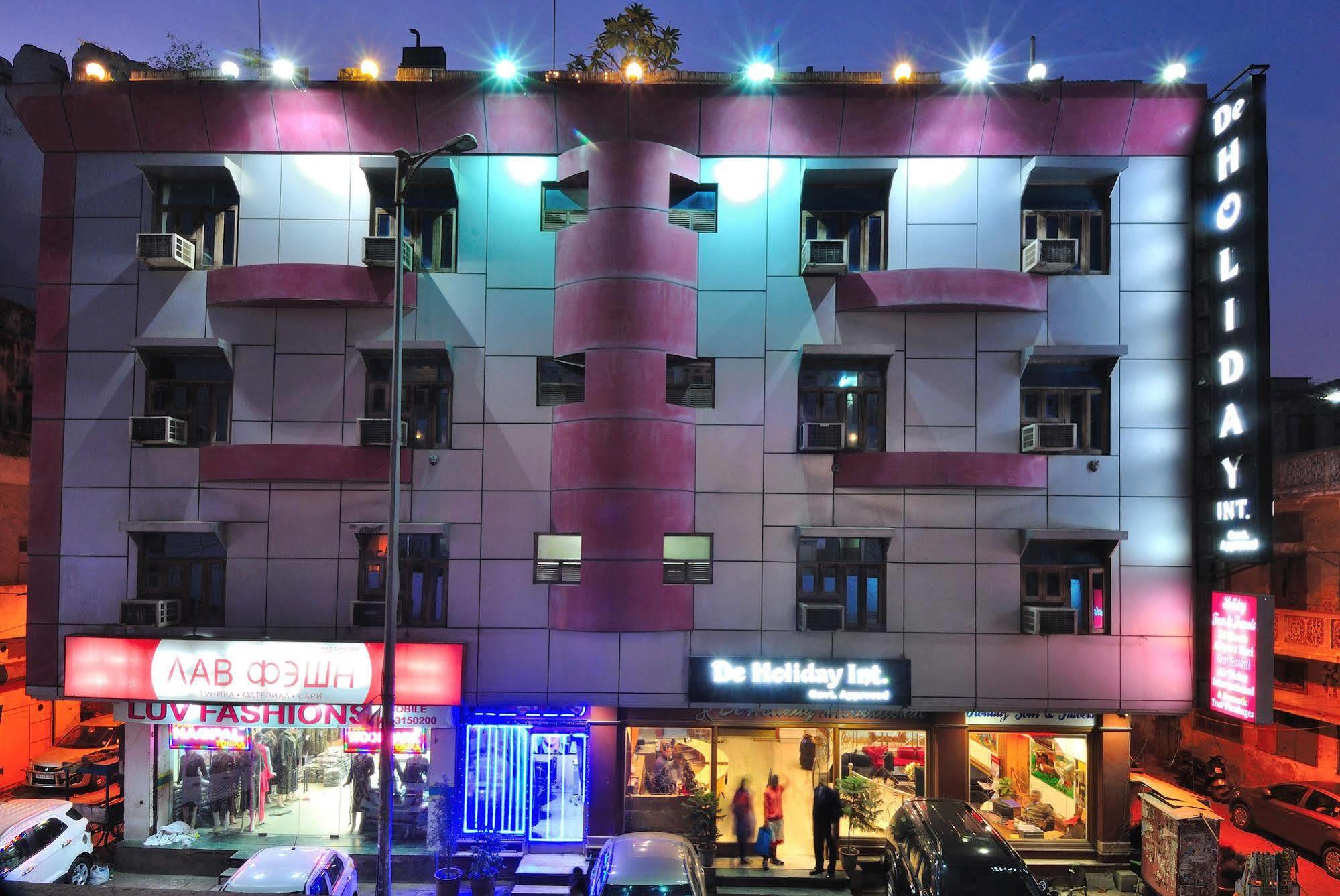 Hotel De Holiday International @ New Delhi Station Exterior photo